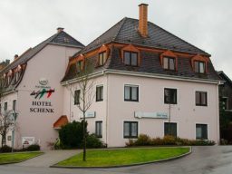 Außenansicht des Hotel Schenk in Pirmasens
